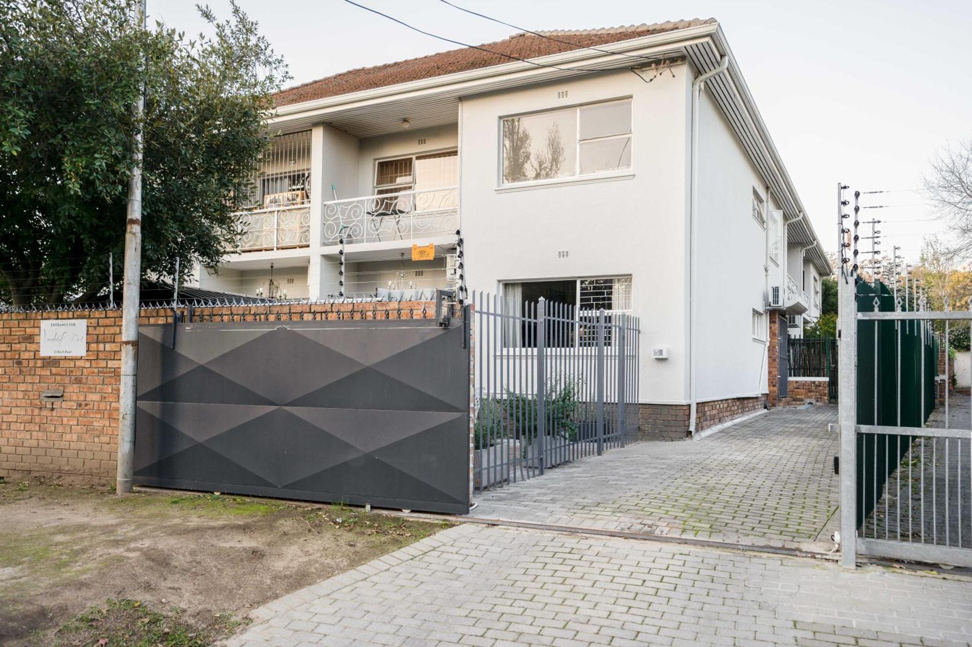 Avemore Vredehof No 1 - With Backup Power Apartment Stellenbosch Exterior photo